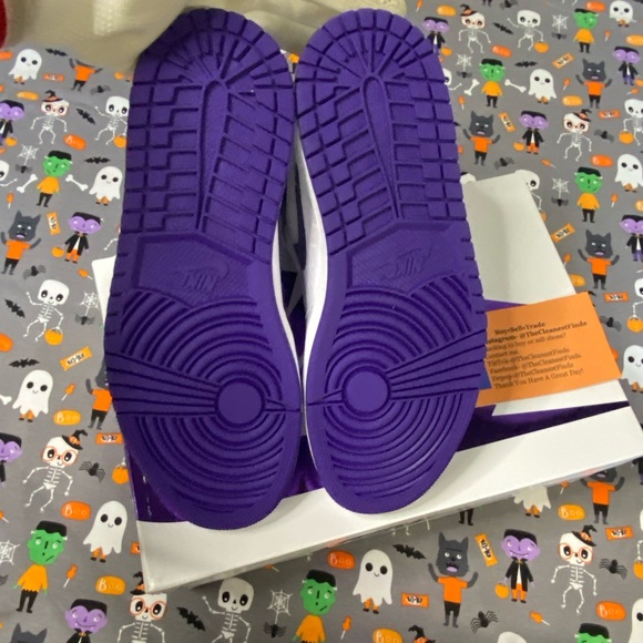 Nike Air Jordan 1 High Court Purple (SOLD) - Picture 3 of 4